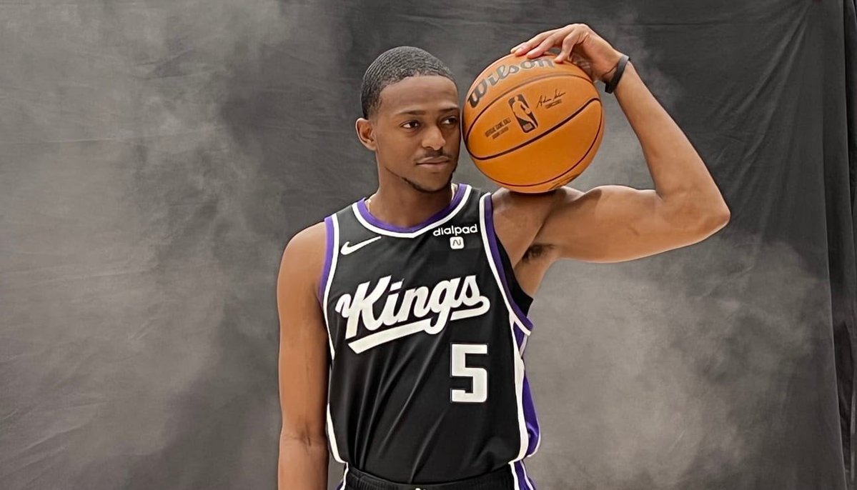 https://www.dallassports.today/wp-content/uploads/2023/11/F_WRYU3awAAtJUf.jpg