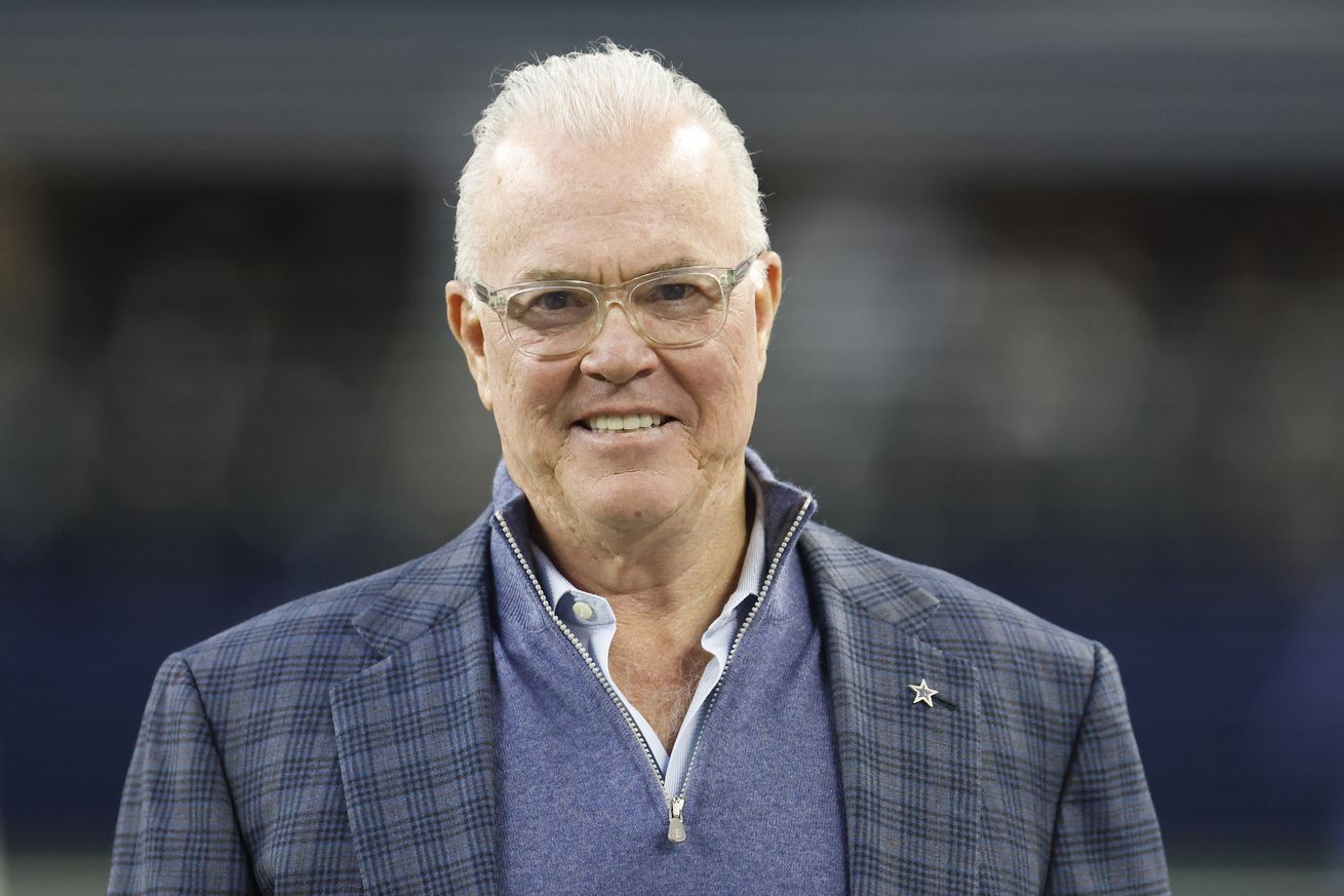 Tampa Bay Buccaneers v Dallas Cowboys