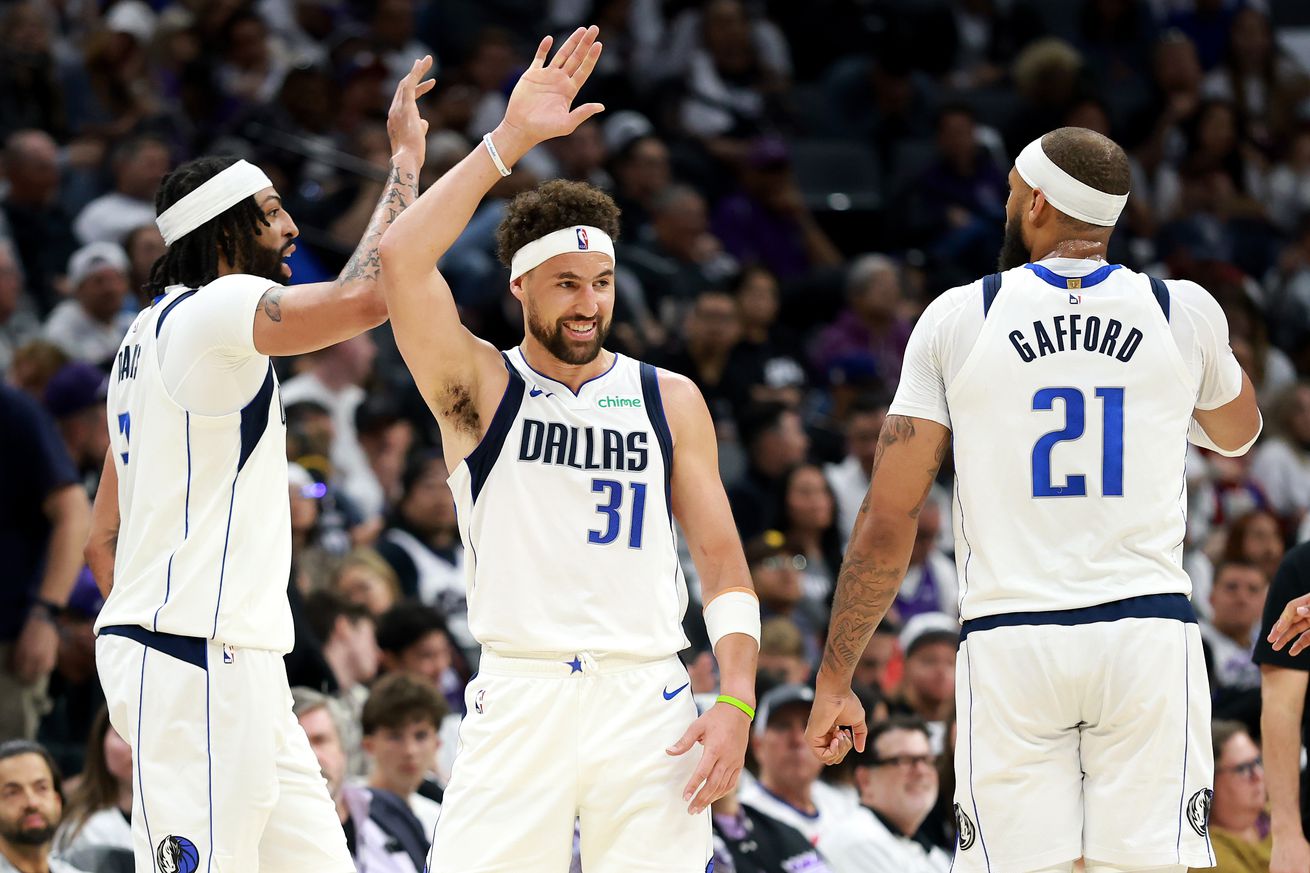 Dallas Mavericks v Sacramento Kings - Play-In Tournament