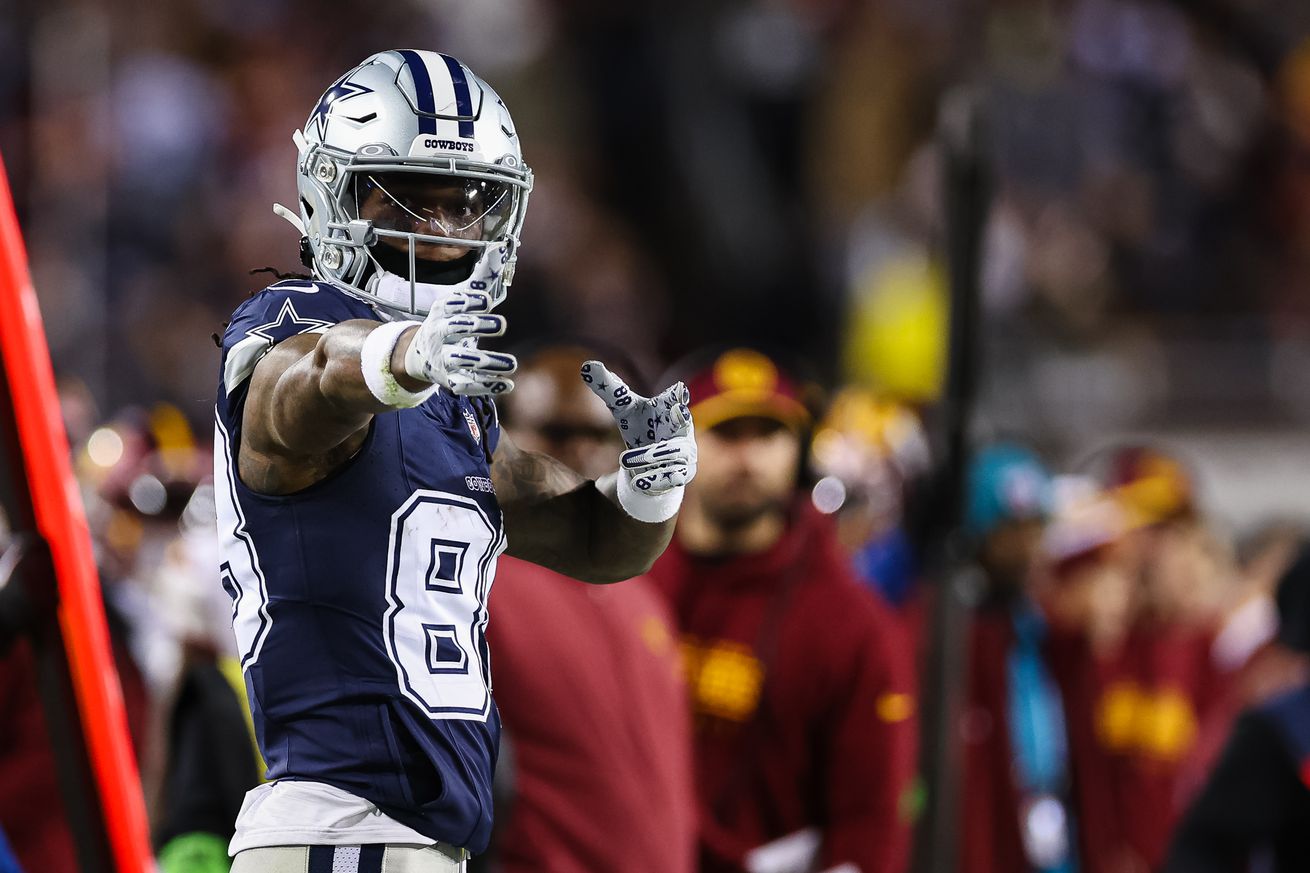 Dallas Cowboys v Washington Commanders