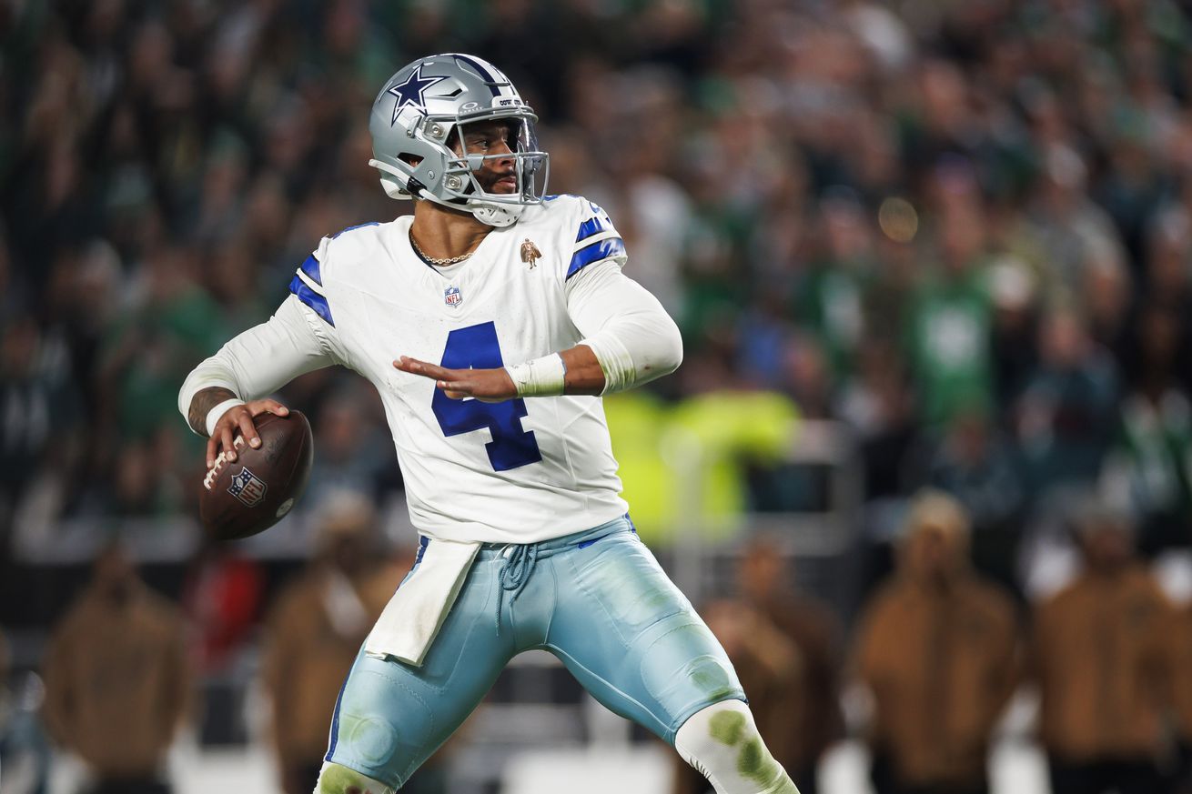 Dallas Cowboys v Philadelphia Eagles