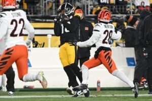 chargers cut mike williams