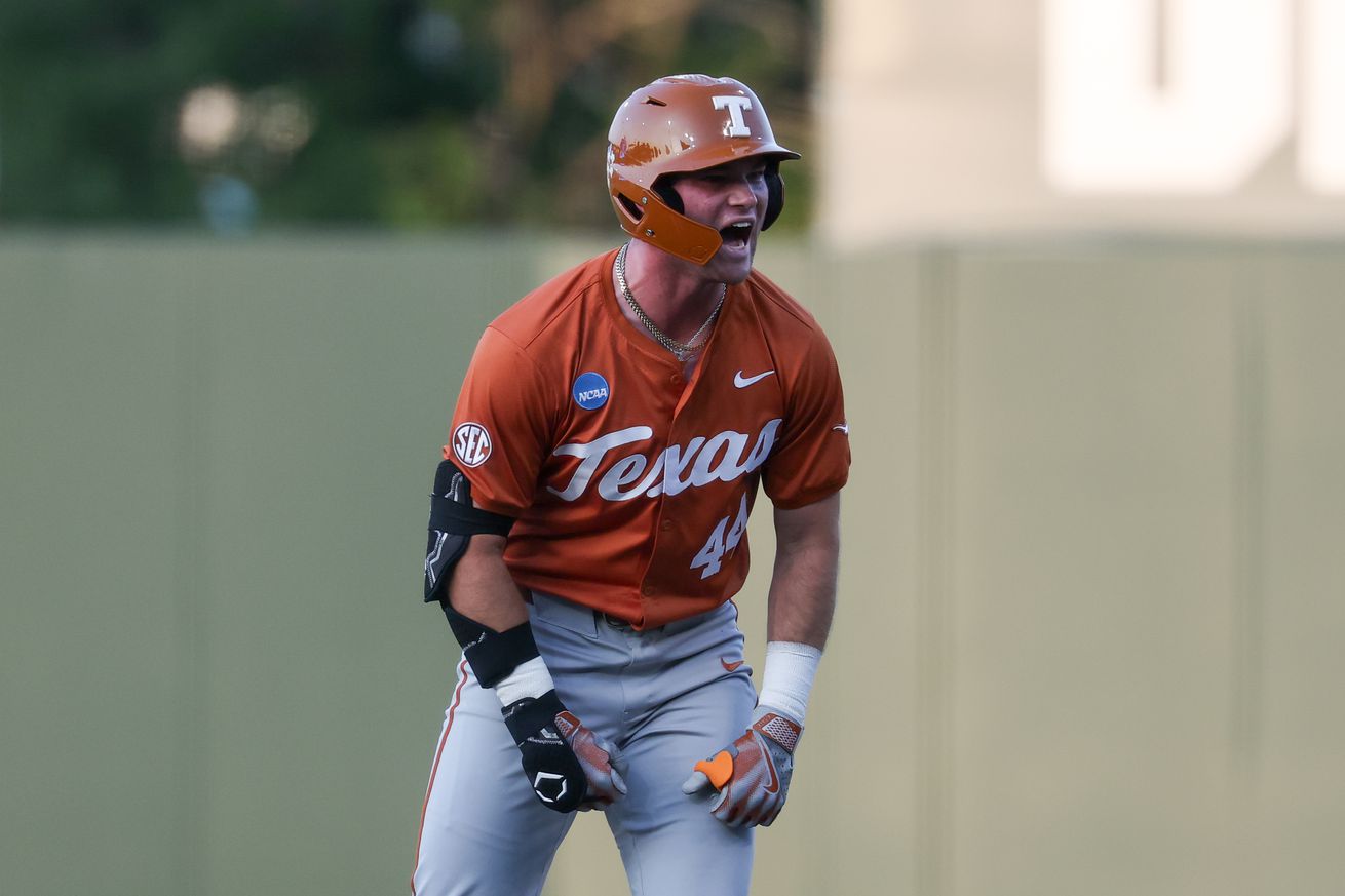 NCAA BASEBALL: JUN 01 Division I Regional - Texas vs UTSA