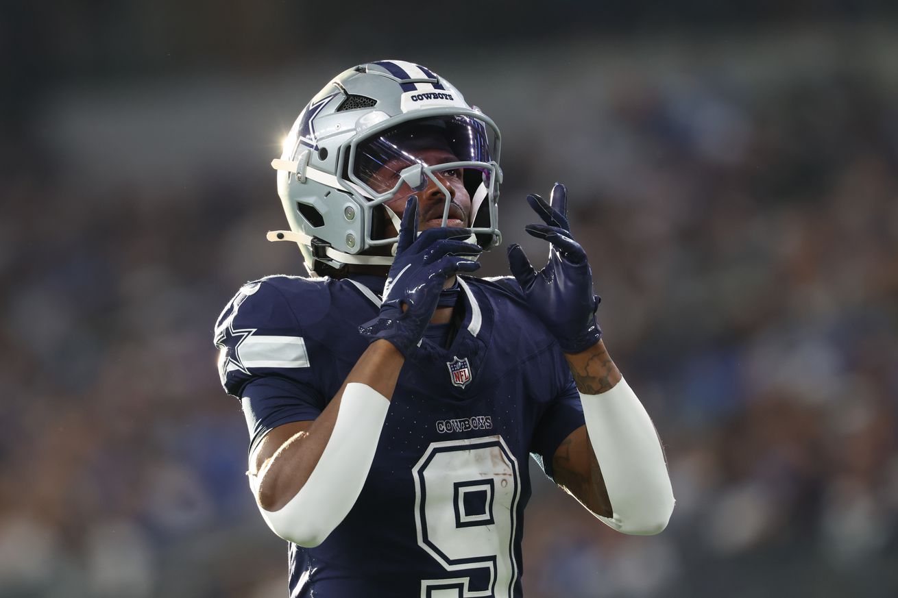NFL: Detroit Lions at Dallas Cowboys