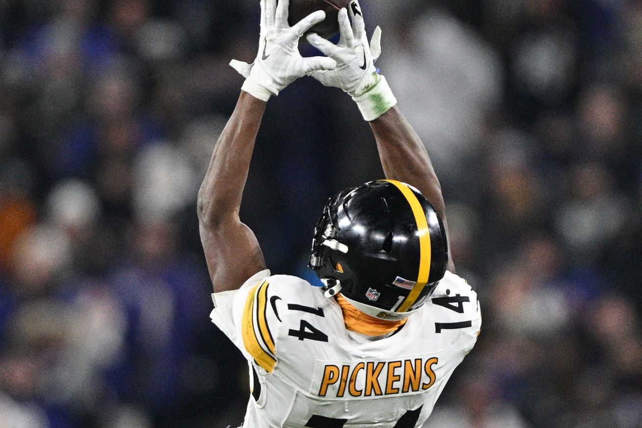 NFL: AFC Wild Card Round-Pittsburgh Steelers at Baltimore Ravens