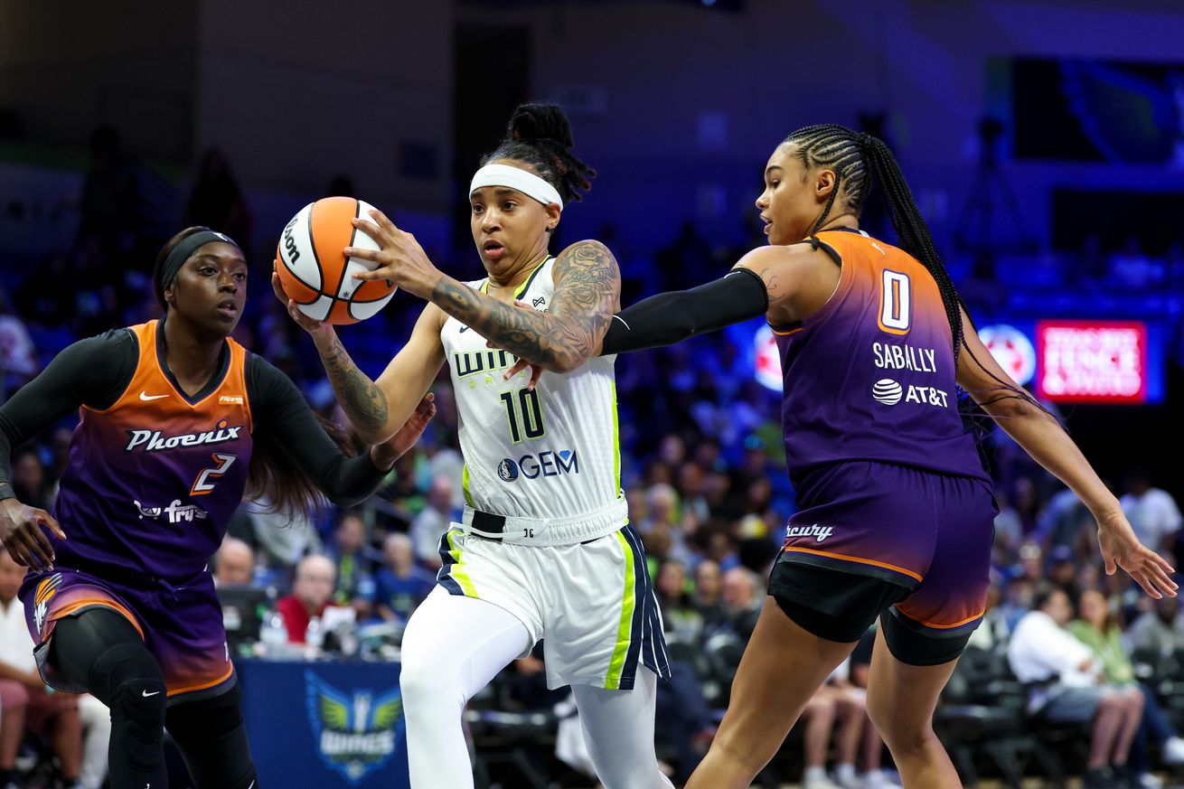 WNBA: Phoenix Mercury at Dallas Wings
